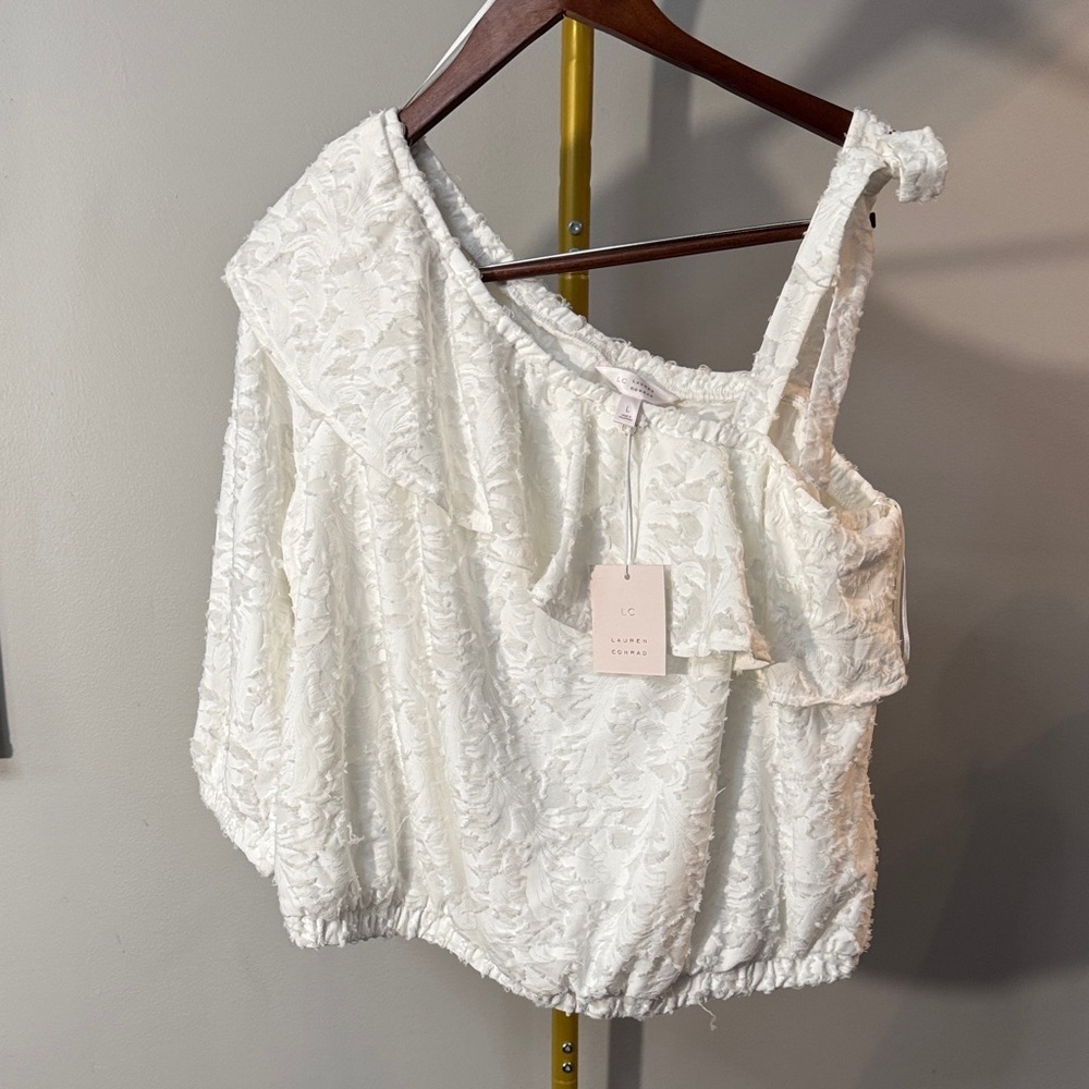 LC Lauren Conrad White Textured One-Shoulder Blouse with elastic bottom NEW L